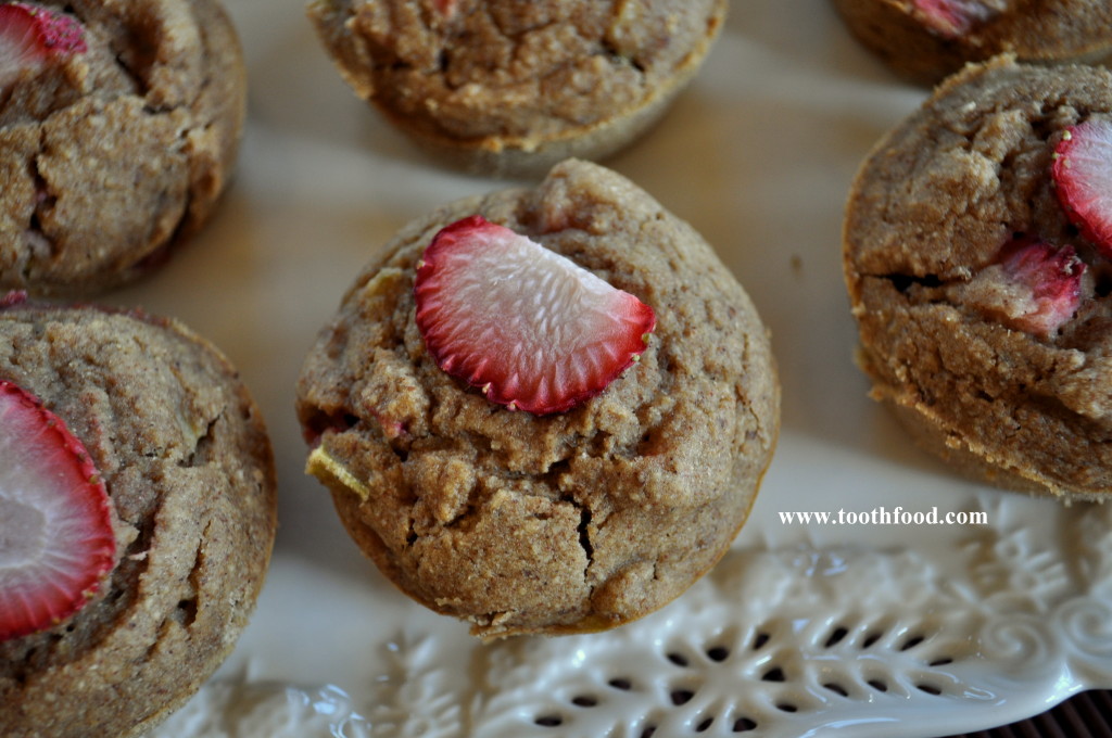 Strawberry Rhubarb Muffin
