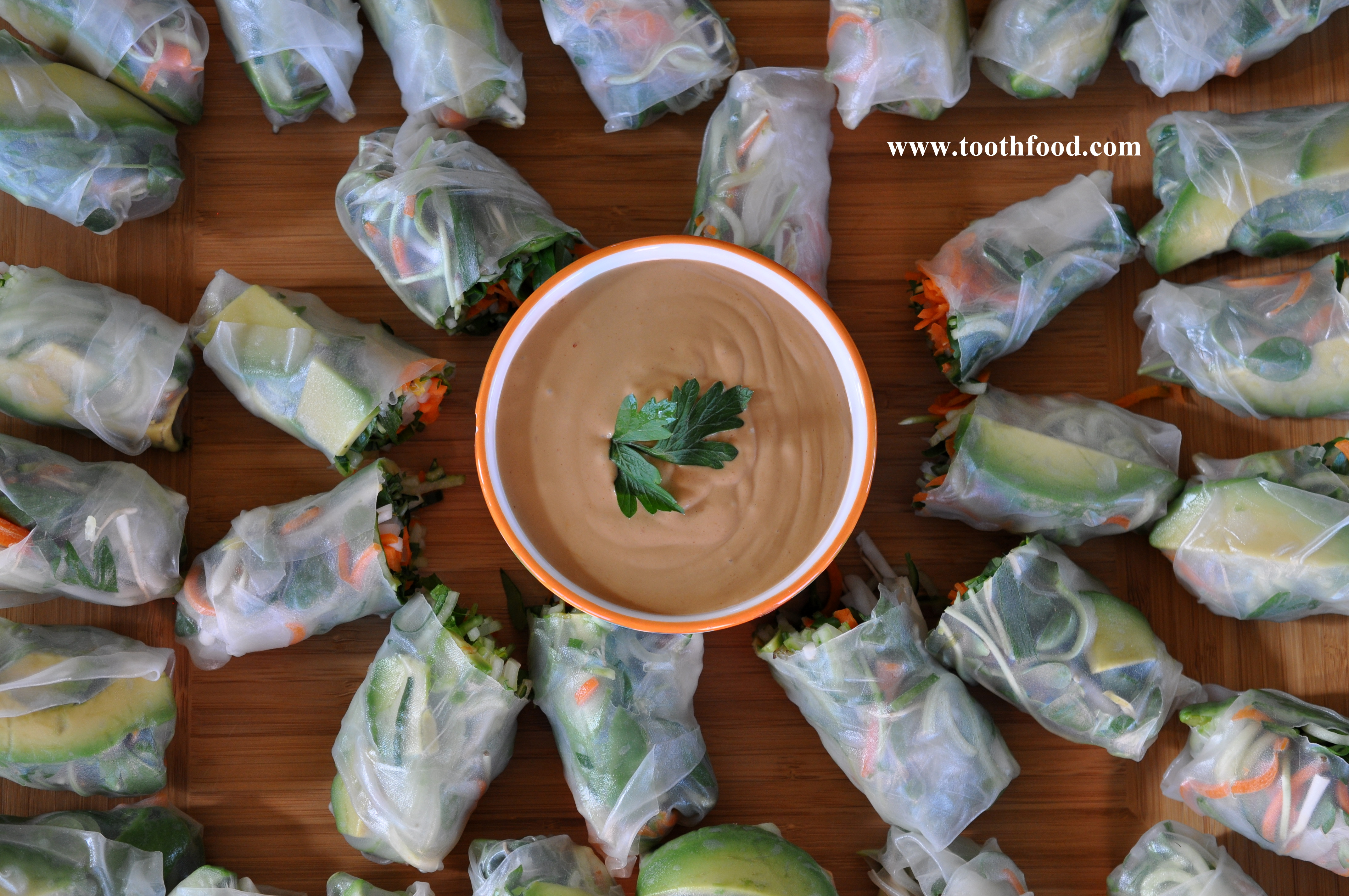 Summer Rolls With Peanut Dipping Sauce