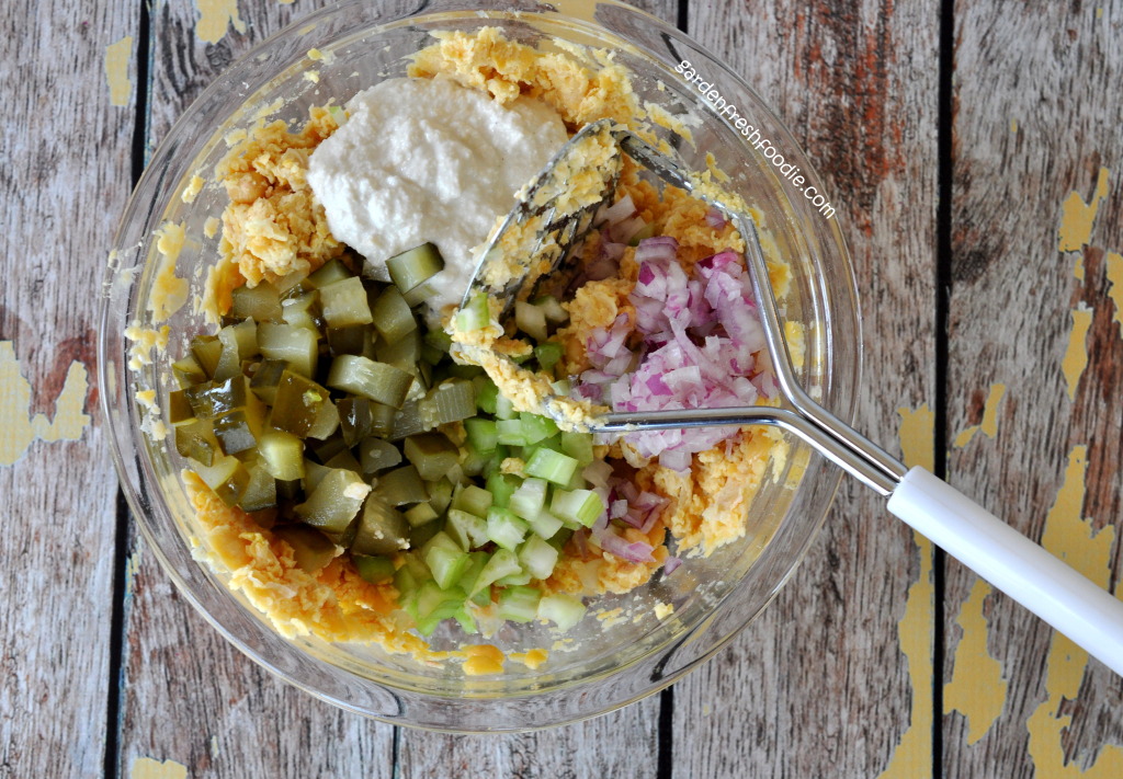 Making Tuna-less Chickpea Salad