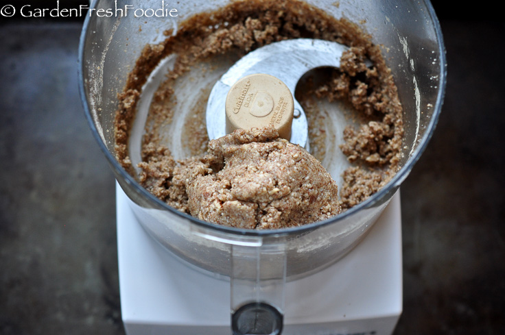 Making Almond crust